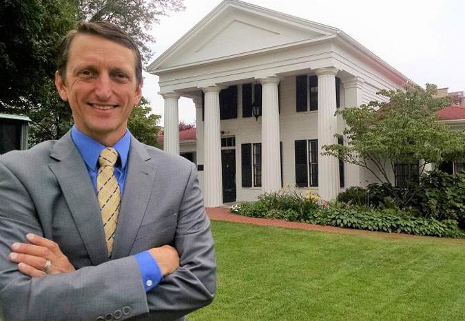 Mike Toburen in front of the Pike House